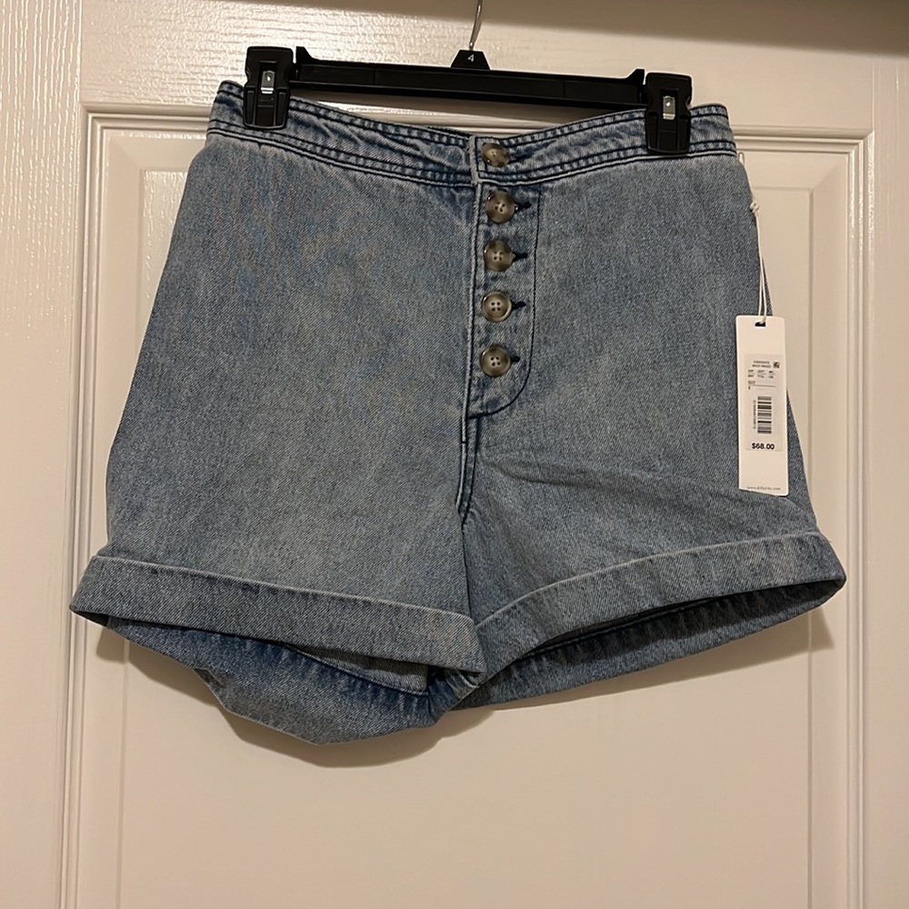 NWT Every Button Front Cuffed Denim Shorts